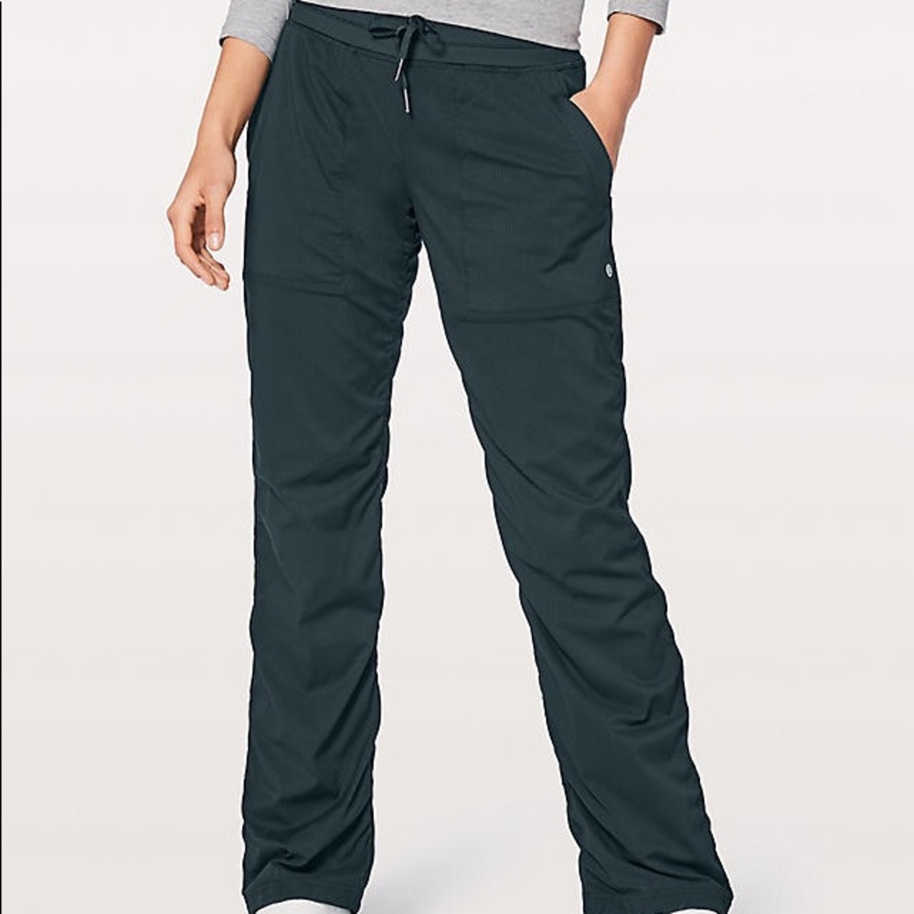 lululemon dance studios lined